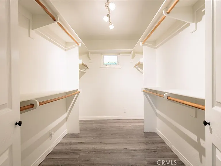 25342 Hugo Rd — Photo 32