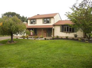 58 Pistapaug Rd, Northford, CT 06472