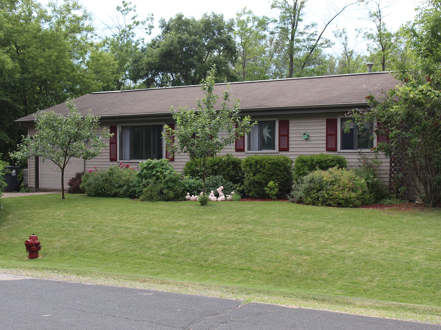 916 Oak St, Winneconne, WI 54986 Zillow