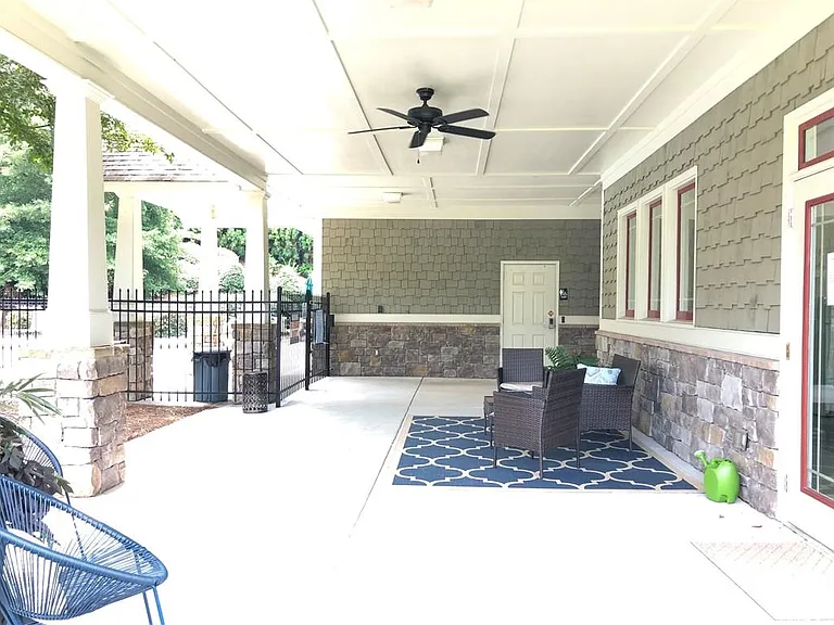 5605 Upper Creek Ct — Photo 33