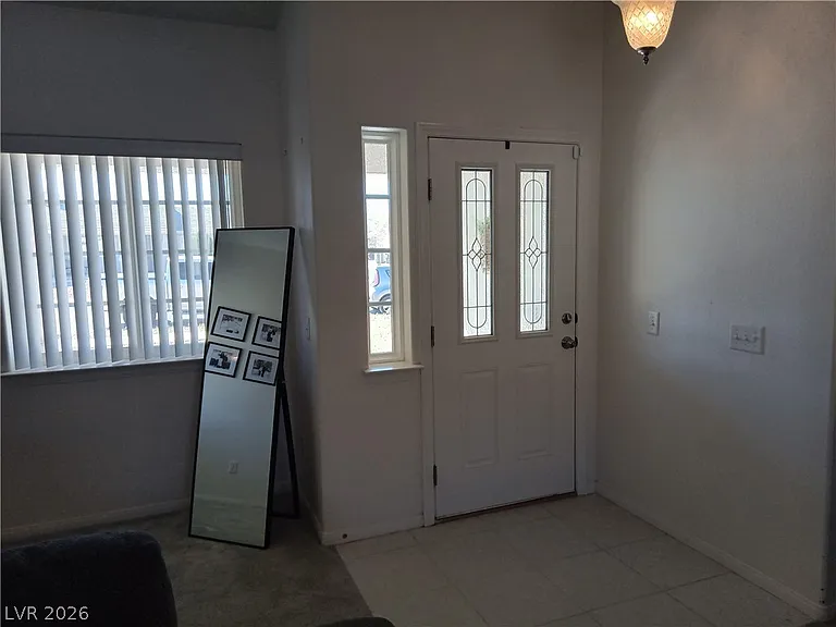 546 Elsie Ln — Photo 15