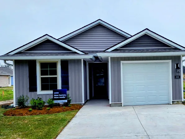868 N 10th St, Port Allen, LA 70767