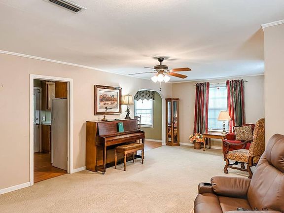 5th image of 20914 Morningside Cres SE