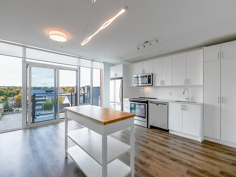 475 George St N — Photo 13
