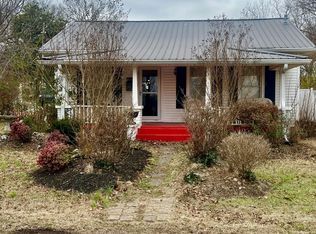 126 Carroll St S, Bruceton, TN 38317