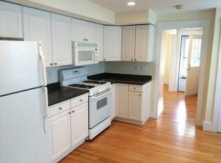 15 Beech St #3, Newton, MA 02458