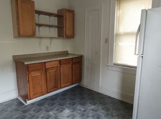 1915 Hickory Grove Ave, Racine, WI 53403