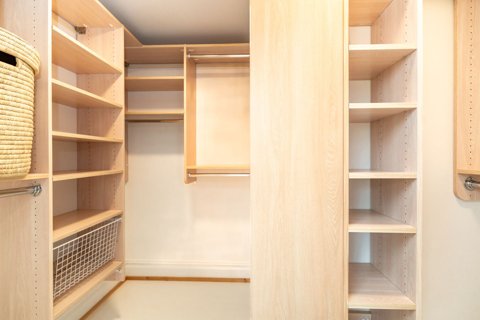  Spacious Closet