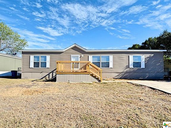 2nd image of 627 Sumner Cir