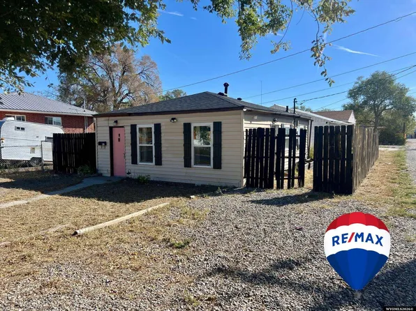 315 N 7th St E, Riverton, WY 82501
