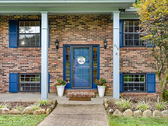 5th image of 810 Brynewood Park Ln
