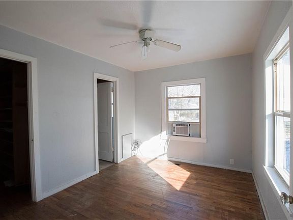 4th image of 804 NW C St