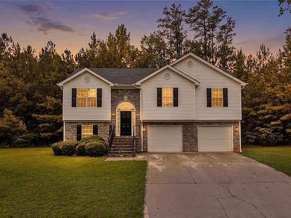 3rd image of 145 Clover Valley Dr