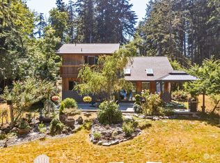 10709 Larson Rd, Anderson Island, WA 98303