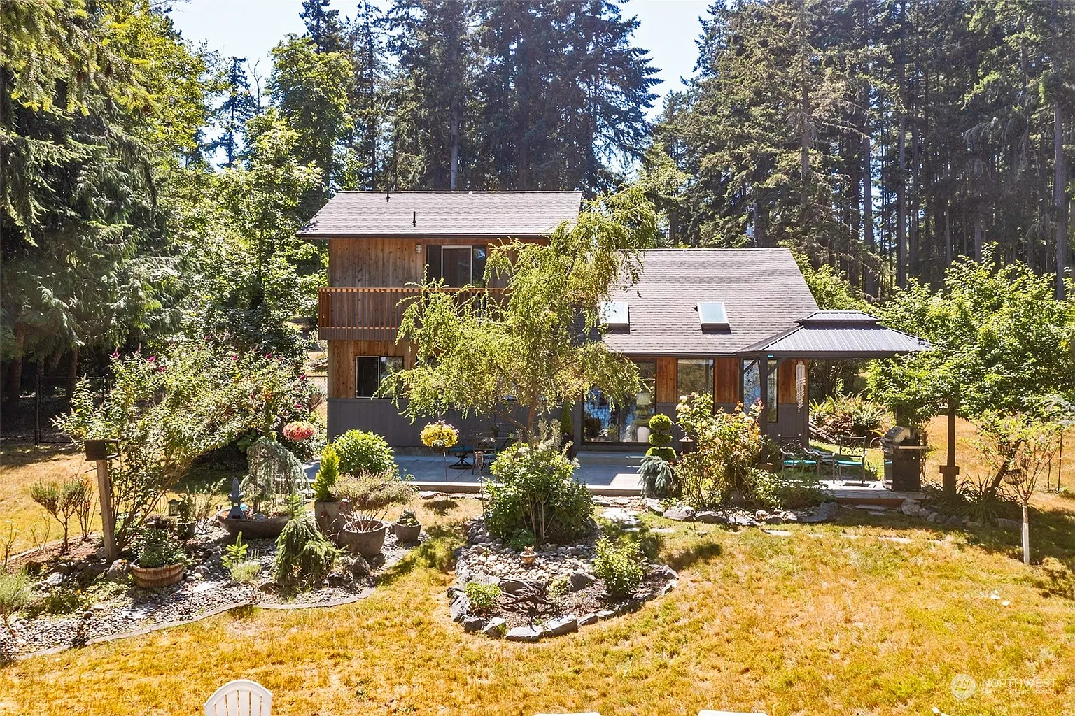 10709 Larson Road photo 1