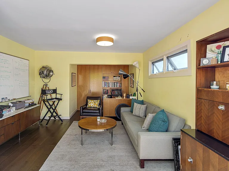 671 Oxford Ave — Photo 31