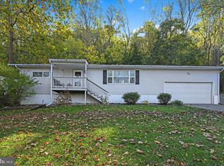 464 Marsh Run Rd, New Cumberland, PA 17070