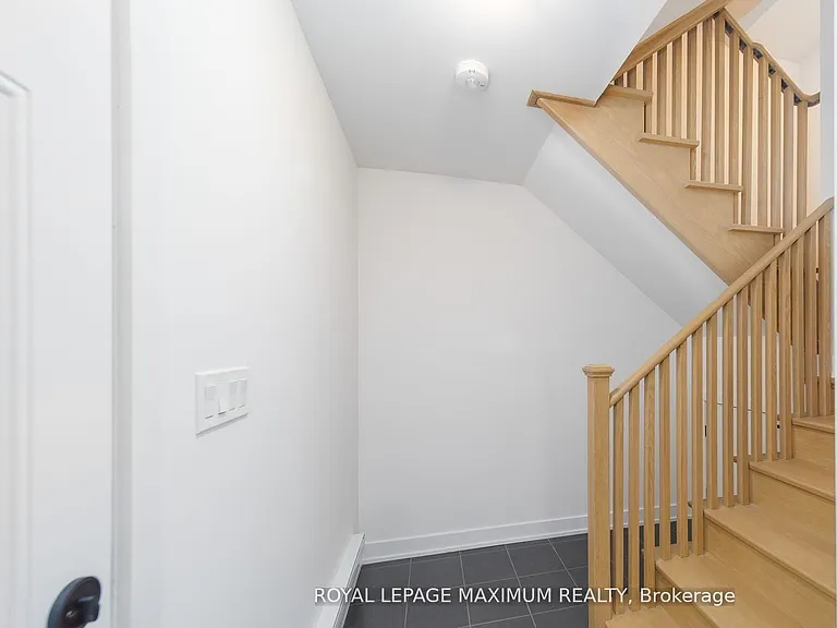 32 Wagon Ln #4 — Photo 20