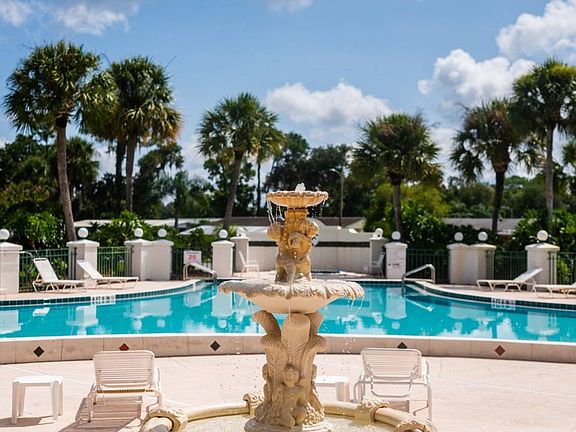 5th image of 2500 Harden Blvd #152