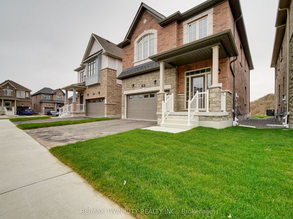 129 Lumb Dr, Cambridge, ON N1T 0E7