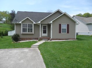 2214 NE Ridgecrest Dr, Knoxville, TN 37918