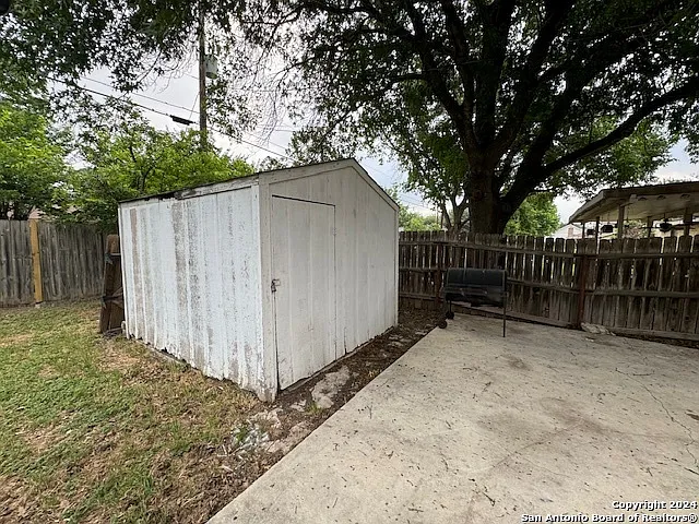 7415 Linklea — Photo 41