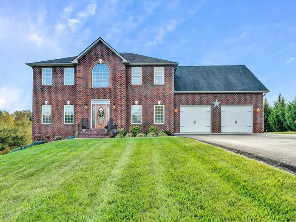 841 Scarlet Dr, Daleville, VA 24083