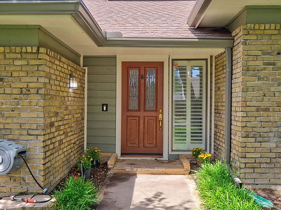 3rd image of 6505 Redpine Rd
