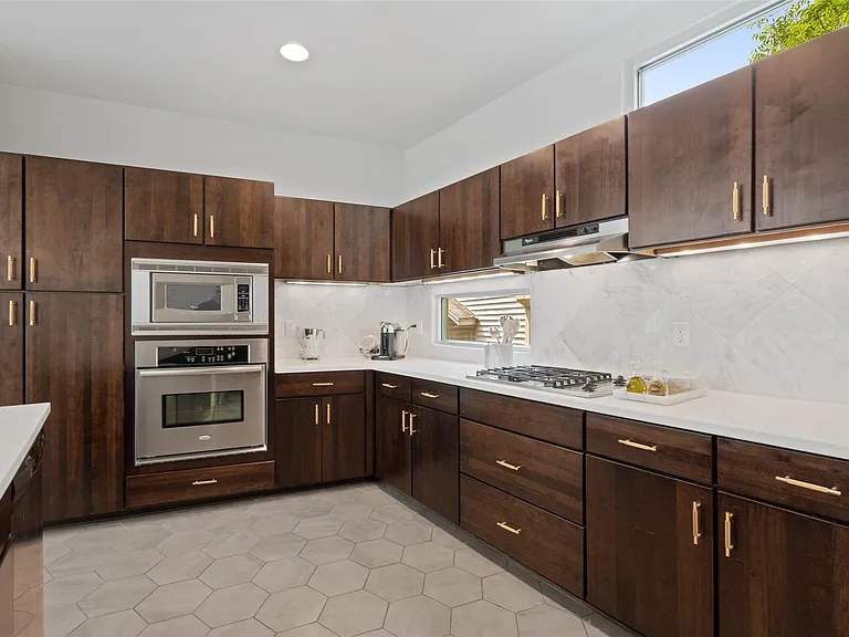 1500 Summit St #5 — Photo 18