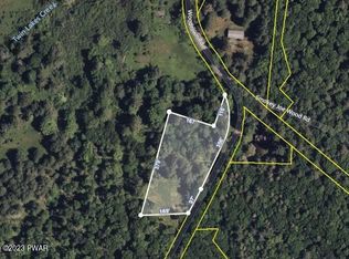 193 Woodtown Rd, Shohola, PA 18458