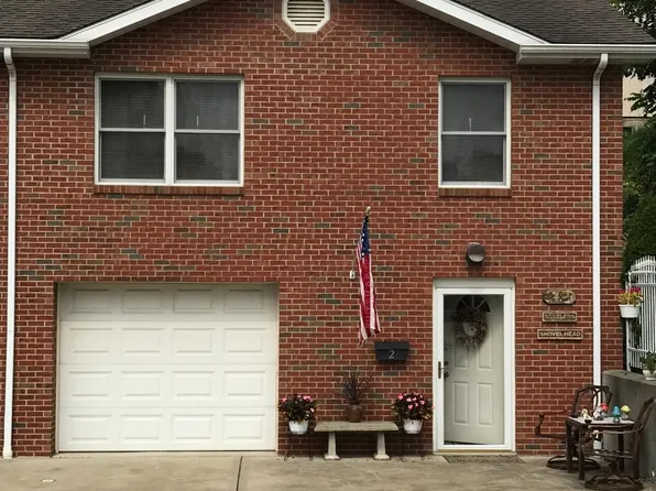 10 Raggi Way, Washington, PA 15301