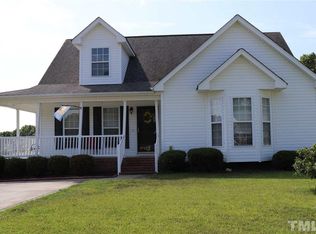 935 Troubadour Ln, Knightdale, NC 27545