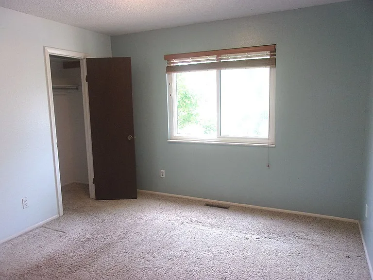 1800 Corriedale Dr — Photo 7