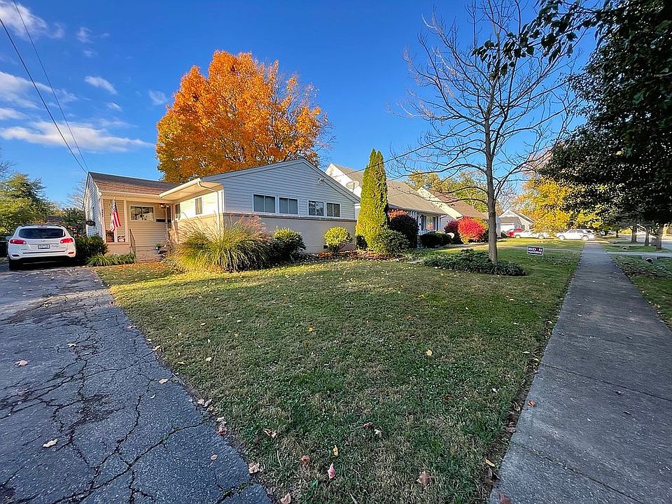1st image of 2623 Gardiner Ln