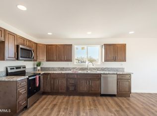 2437 N Calle Quarto, Huachuca City, AZ 85616