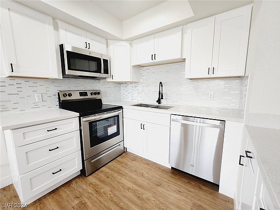 2nd image of 1333 Cinder Rock Dr Unit 201