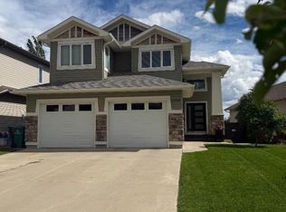 1656 Coalbanks Blvd W, Lethbridge, AB T1J2X4