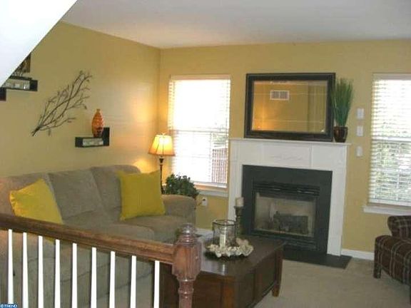 4th image of 110 Millstone Ct