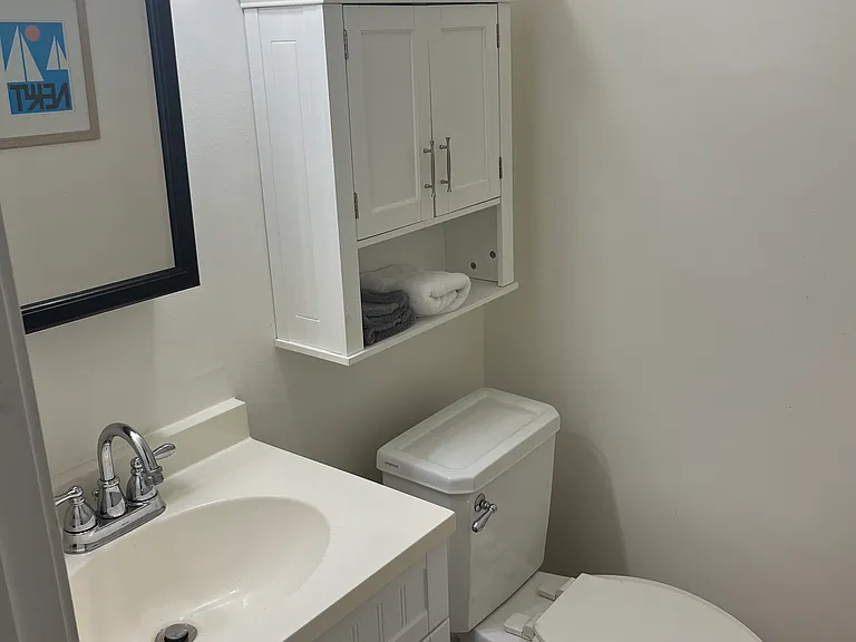 415 Parkdale Dr #13D — Photo 9