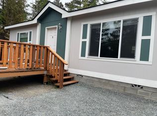 63575 Wallace Rd, Coos Bay, OR 97420