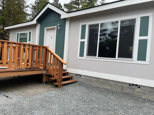 63575 Wallace Rd, Coos Bay, OR 97420