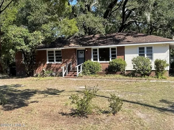 1701 Battery Creek Rd, Beaufort, SC 29902