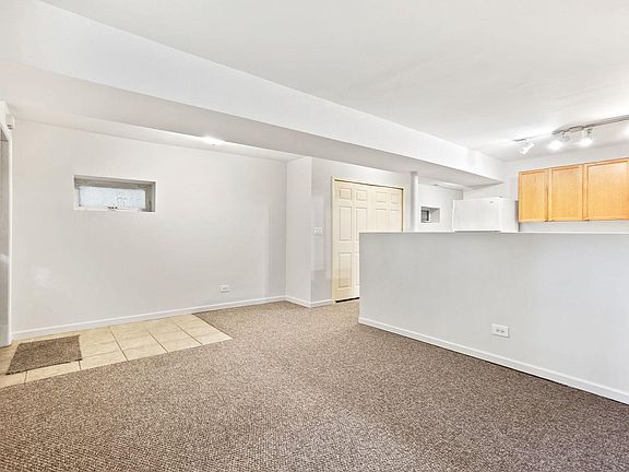 4th image of 2145 W Shakespeare Ave #B