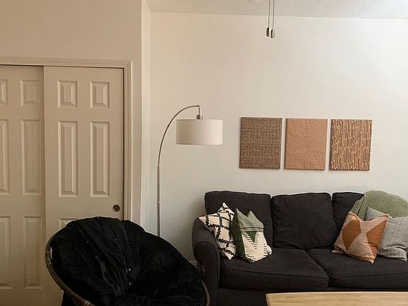 3rd image of 3220 Blaisdell Ave #11