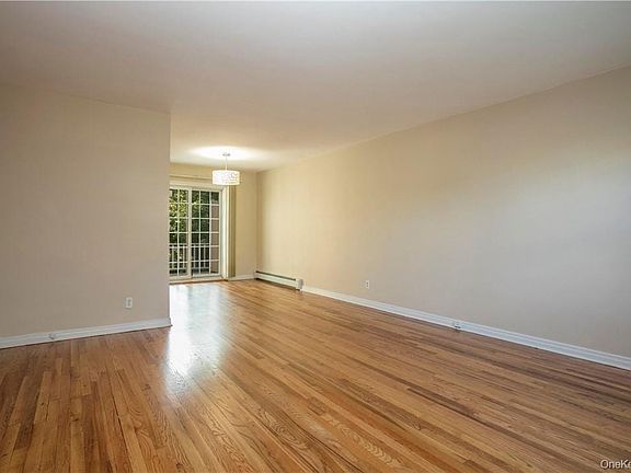 4th image of 8 Elkan Rd