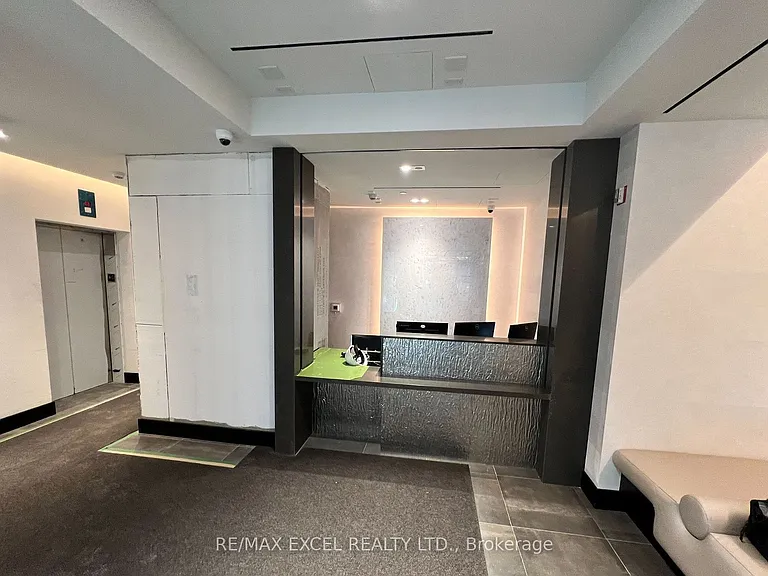 8 Cumberland St #1808 — Photo 23