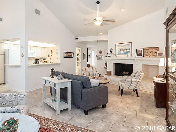 2nd image of 11415 Palmetto Blvd