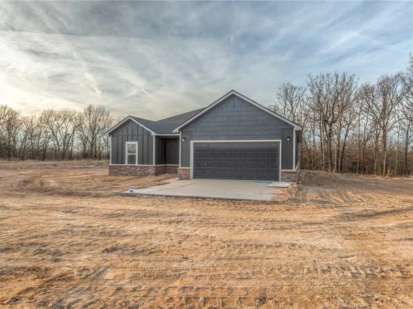 56059 S 510th Rd, Rose, OK 74364