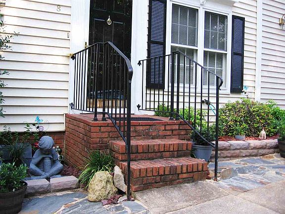 2nd image of 8 Somersett Dr