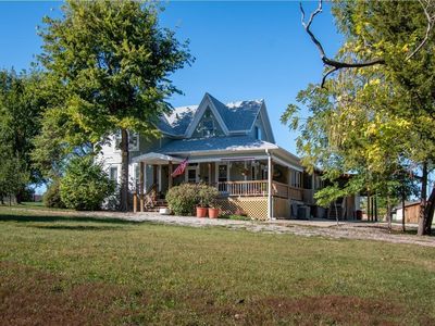 516 W 8th St, Cameron, MO, 64429